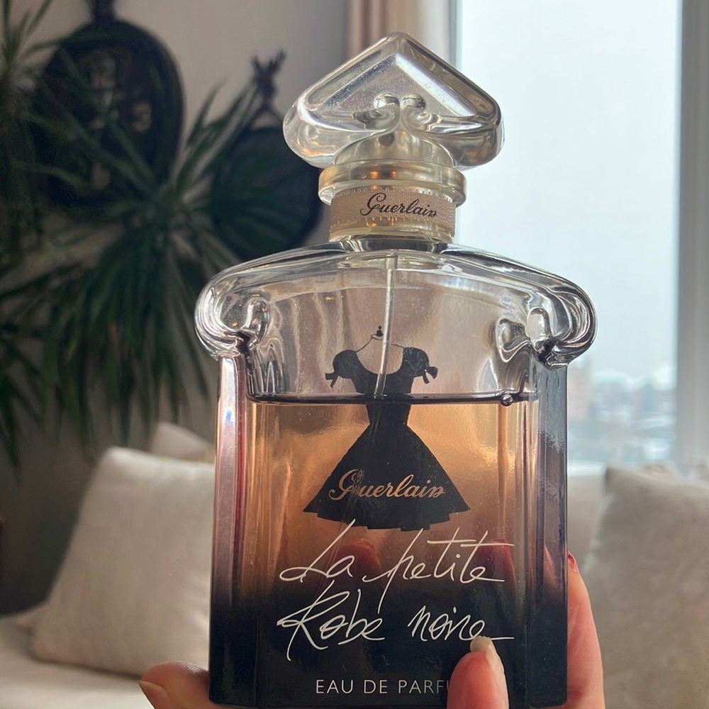 Guerlain la petit robe noire eau de parfum​ - Picture 2 of 4